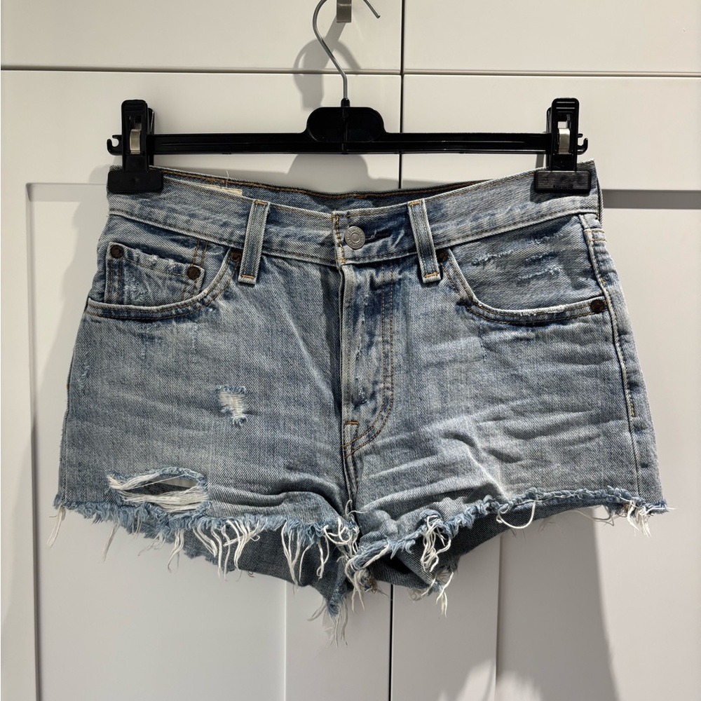 Levi’s Light Wash 501 Jean Shorts